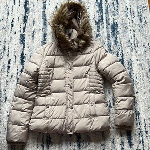 Abercrombie & Fitch size M puffer jacket. Like New. Worn twice.